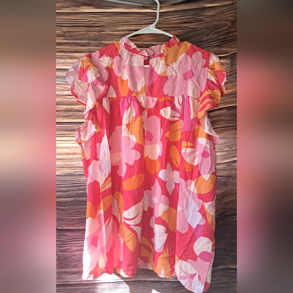 Vibrant Mock Neck Flutter Sleeve Top-Pink: 1X - Picture 2 of 5